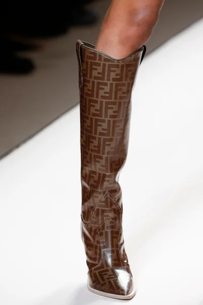 Look 83